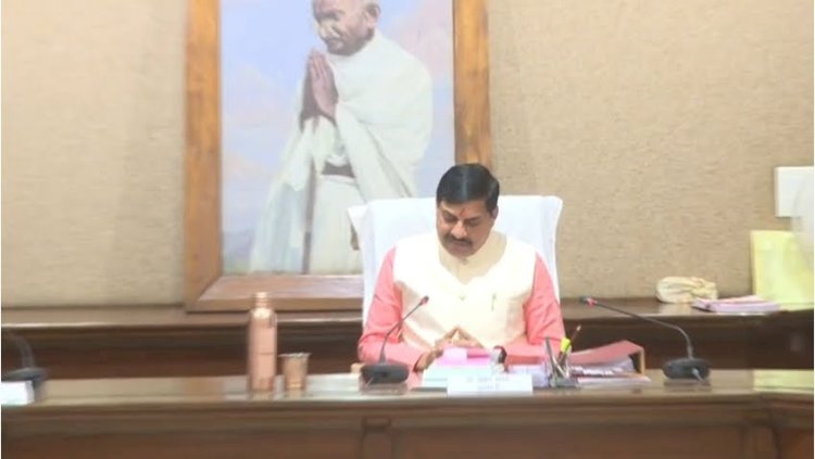 मोहन कैबिनेट की बैठक में कई अहम प्रस्तावों पर लगी मुहर : नगरीय विकास योजना 2026-27 तक जारी, 500 करोड़ का अतिरिक्त बजट मंजूर