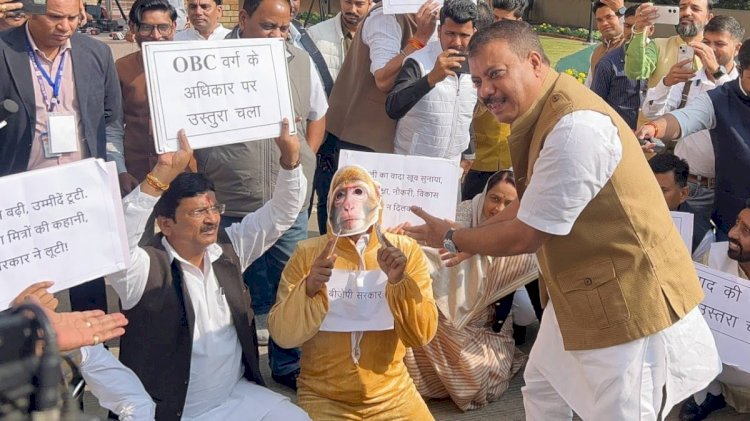 विधानसभा में कांग्रेस  का जोरदार हंगामा, किसानों के मुआवजे से लेकर मंत्री-विधायक मे टकराव, सदन से किया वॉकआउट