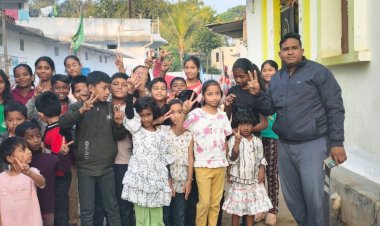 मोबाइल से दूर, मैदान से जुड़ाव, बच्चों में लौटी खेलों की रौनक,  दीपक देवांगन की पहल से संवर रहा बचपन, मिसाल बनीं पहल