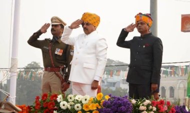 इतिहास में पहली बार: गणतंत्र दिवस पर राजधानी भोपाल नहीं, धर्मनगरी उज्जैन में मुख्यमंत्री मोहन यादव ने किया ध्वजारोहण