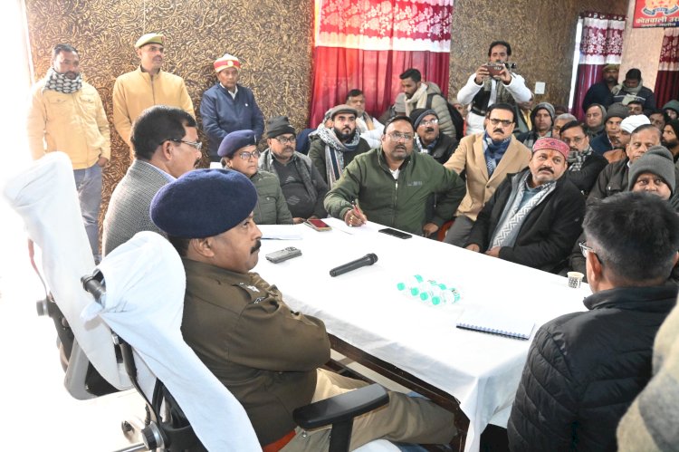 उरई को जाम से मुक्ति दिलाने की दिशा में बड़ा कदम, व्यापारियों के सहयोग से चलेगा अतिक्रमण हटाओ अभियान – जिलाधिकारी