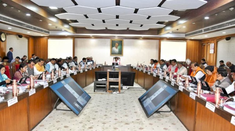 MP में शिक्षकों की बल्ले-बल्ले! मोहन यादव सरकार का बड़ा तोहफा, 1.25 लाख टीचर्स की सैलरी में बढ़ोतरी