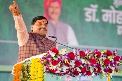 पंचायत सचिवों के लिए मोहन सरकार की बड़ी सौगात,  रिटायरमेंट की उम्र में दो साल बढ़ोतरी, 7वें वेतनमान के तहत मिलेगी सैलरी