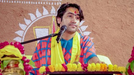 जिस दिन तिरंगे में चांद आ गया उस दिन न वर्मा बचेंगे, न शर्मा :पंडित धीरेंद्र शास्त्री का फिर आया बड़ा बयान, बोले-कास्टवाद नहीं देश में राष्ट्रवाद होना चाहिए