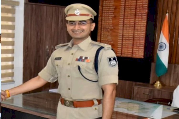 IPS अभिषेक तिवारी का इस्तीफा: वीरता पुरस्कार से हो चुके हैं सम्मानित,निजी कारणों का हवाला, इस्तीफे की वजह स्पष्ट नहीं
