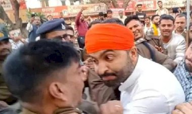 छतरपुर में BJP युवा मोर्चा जिलाध्यक्ष नीरज चतुर्वेदी ने पकड़ी पुलिसकर्मी की कॉलर : फिर नेताजी बोले- अनजाने में हुआ, वर्दी का सम्मान करते हैं