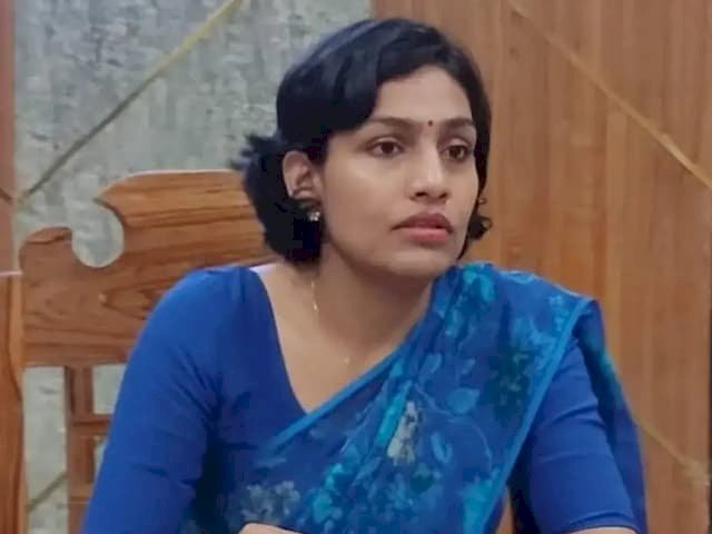 भोपाल कमिश्नर IAS संस्कृति जैन को राहत, अवमानना मामले में हाईकोर्ट ने कार्रवाई पर लगाई रोक:डिवीजन बेंच ने सिंगल बेंच के आदेश पर लगाया स्टे, अगली सुनवाई 18 फरवरी को