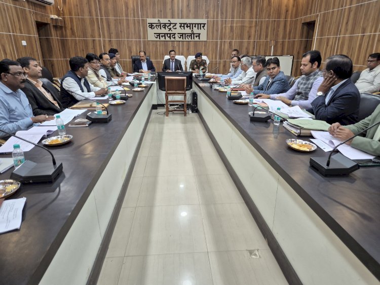 रॉन्ग साइड और ओवरस्पीडिंग पर अब नहीं बख्शे जाएंगे वाहन चालक: डीएम-एसपी का सख्त अल्टीमेटम, स्कूल वाहनों की फिटनेस से लेकर अवैध कट तक पर चलेगा बड़ा अभियान