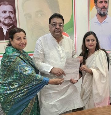 पूर्व भाजपा विधायक सत्यनारायण सत्तन की बेटी कनुप्रिया सत्तन कांग्रेस में शामिल, भोपाल में दिलाई गई सदस्यता