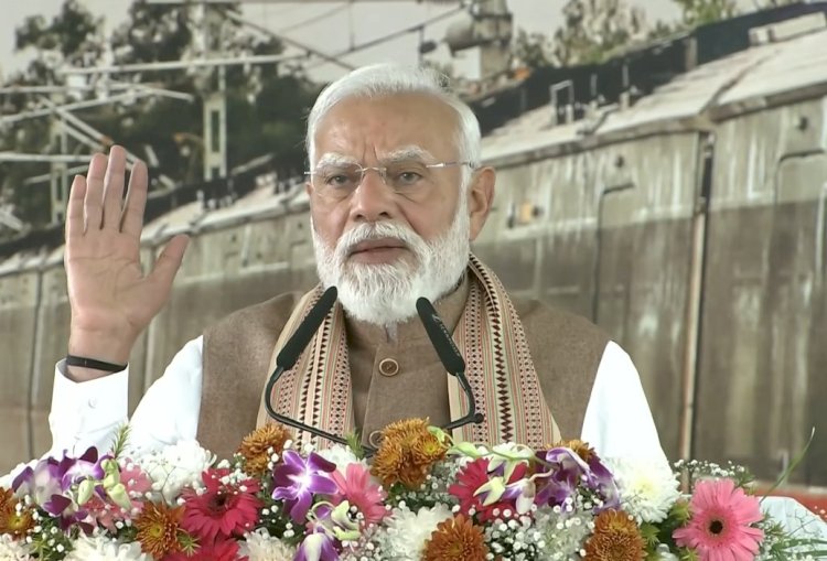 AI समिट को कांग्रेस ने बनाया अपनी गंदी और नंगी राजनीति का अखाड़ा,शर्टलैस प्रदर्शन पर PM मोदी ने जमकर हमला बोला