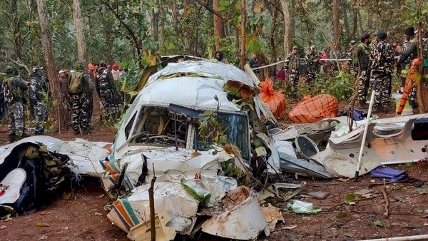 एयर एंबुलेंस हादसे में डॉक्टर समेत 7 लोगों की मौत, घटना स्थल पर पहुंचे स्वास्थ्य मंत्री, जताया शोक