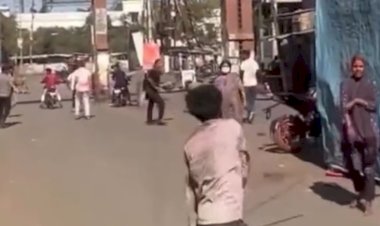 थाने से चंद कदम दूर मंडीदीप में तलवारें चलीं, युवक पर लाठी-डंडों से हमला; बाजार में दहशत