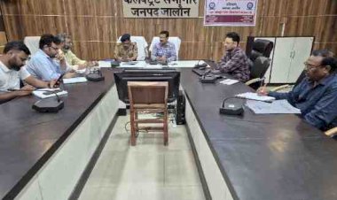 डीजल-पेट्रोल की निर्बाध उपलब्धता को लेकर डीएम-एसपी ने सभी पेट्रोल पंपों पर पारदर्शी वितरण के दिए निर्देश,अफवाहों पर रोक, प्रत्येक 8 घंटे पर निरीक्षण के निर्देश जनपद में पर्याप्त ईंधन उपलब्ध