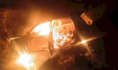 आग का गोला बनी बेकाबू कार, 3 जिंदा जले: दो गंभीर रूप से घायल, राहगीरों ने 8 साल की बच्ची को बचाया