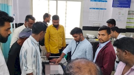 जायदाद के लिए खूनी खेल: चाचा और उसके बेटे ने भाई-बहन को पीट-पीटकर मार डाला, 10वीं का पेपर देने जा रहे थे दोनों; गुस्साई भीड़ ने आरोपी का घर जलाया