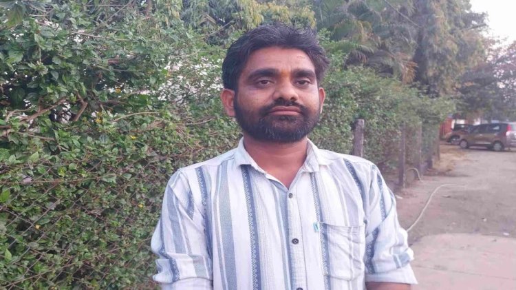 हाथ में भ्रूण लेकर कोर्ट पहुंचा शख्स, जज के सामने रखा मृत बच्चा; सुरक्षा में तैनात 4 पुलिसकर्मी निलंबित, एसपी की कार्रवाई,कोर्ट में मची अफरातफरी