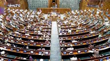 देश की राजनीति में बड़ा बदलाव तय: लोकसभा में बहुमत का नया आंकड़ा 409, महिलाओं के लिए 273 सीटें आरक्षित करने की तैयारी