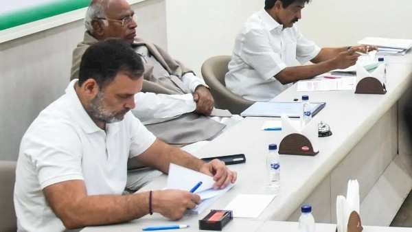 कांग्रेस को झटका! कांग्रेस को 24 अकबर रोड बंगला खाली करने का आदेश, यूथ दफ्तर पर भी थमाया नोटिस, डेडलाइन भी दे दी