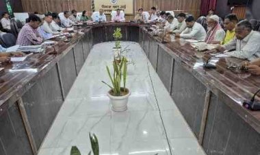 जिलाधिकारी के सख्त निर्देश: व्यापारियों की समस्याओं का समयबद्ध समाधान, जाम-अतिक्रमण पर निर्णायक कार्रवाई और सड़क चौड़ीकरण से सुधरेगा व्यापारिक माहौल