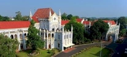 निजी स्कूल संचालकों-प्रिंसिपलों-बुक सेलर्स को हाईकोर्ट से झटका: कहा- कमीशनखोरी के सबूत नजरअंदाज नहीं, FIR रद्द नहीं होंगे