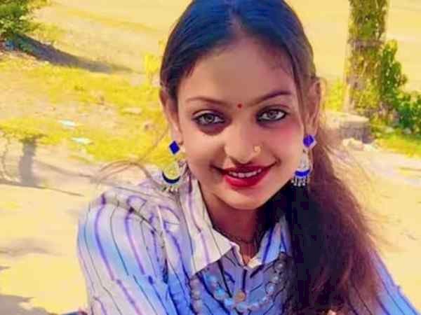 MP सरकार का बड़ा एक्शन, फर्जी बर्थ सर्टिफिकेट जारी करने वाले CMO को हटाया,महाकुंभ की वायरल गर्ल केस