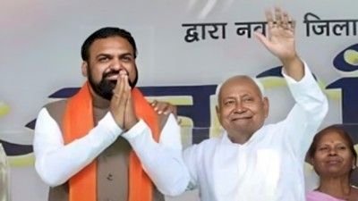 नीतीश का CM पद से इस्तीफा, लगभग 20 वर्षों से बिहार की सत्ता के केंद्र रहे, कल नए सीएम की शपथ