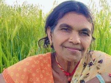 शादी का कार्ड देने के बहाने घर में घुसे, महिला के सिर में मारी गोली; सौतेले बेटों पर हत्या का आरोप