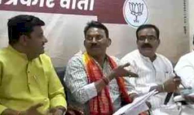 अपने ही विधायक को भूले मंत्री तुलसी सिलावट, सवाल सुनते ही उलझे: चिंतामणि मालवीय को बता बैठे कांग्रेस नेता, यौन शोषण के आरोप पर बोले- “सही होगा, तभी लगा”