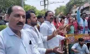 भाजपा नेता को रोकना पुलिस को पड़ा भारी: महू नाका विवाद के बाद दो पुलिसकर्मियों पर गिरी गाज, टीआई लाइन अटैच, सैकड़ों कार्यकर्ताओं ने किया था चक्काजाम