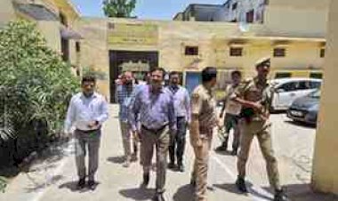 सख्त निगरानी में शांतिपूर्ण एवं सकुशल संपन्न हुई लेखपाल मुख्य परीक्षा,3336 परीक्षार्थियों में 2793 रहे उपस्थित, 543 अभ्यर्थी अनुपस्थित