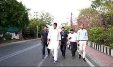 पैदल चले खाद्य मंत्री गोविंद सिंह राजपूत, पीएम नरेंद्र मोदी के संदेश को जनआंदोलन बनाने की अपील; बोले- छोटी-छोटी अच्छी आदतें जीवन में लाती हैं बड़ा बदलाव