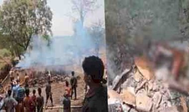 घर में लगी भीषण आग, तीन मासूम बच्चों की जिंदा जलकर मौत: राशन लेने गई थी मां, गांव में पसरा मातम