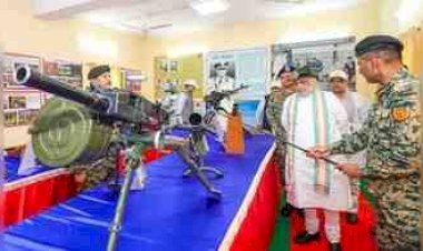 गृह मंत्री अमित शाह का बड़ा संदेश: सीमा से 15 KM दायरे में अवैध निर्माणों पर सख्ती, हर बॉर्डर जिले के लिए बनेगा 360° सुरक्षा ग्रिड
