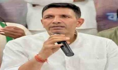 MP में UCC ड्राफ्टिंग कमेटी की बैठक पर गरमाई सियासत, जीतू पटवारी ने उठाए सवाल, BJP बोली- समिति के सामने दें सुझाव